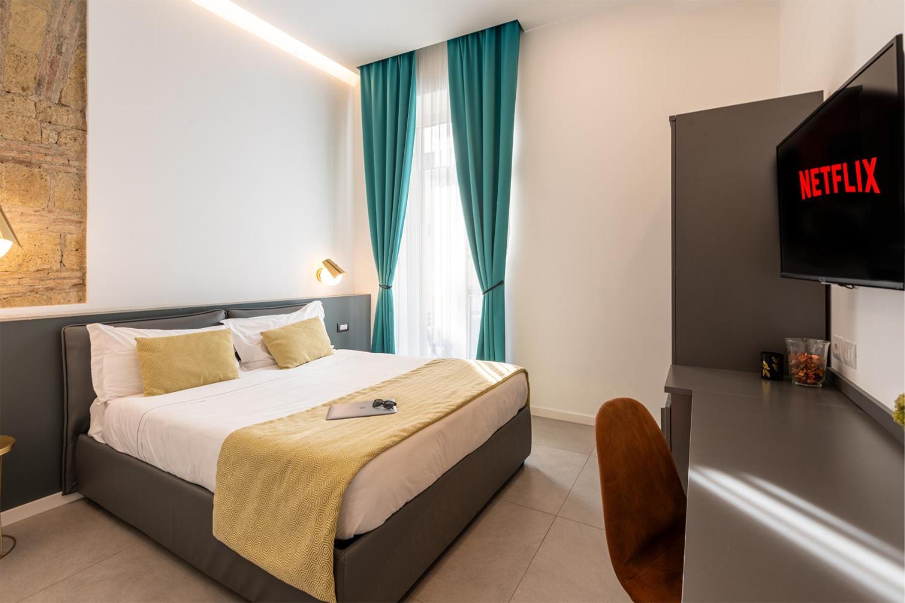 Cortese Bed & Breakfast Napoli Bagian luar foto