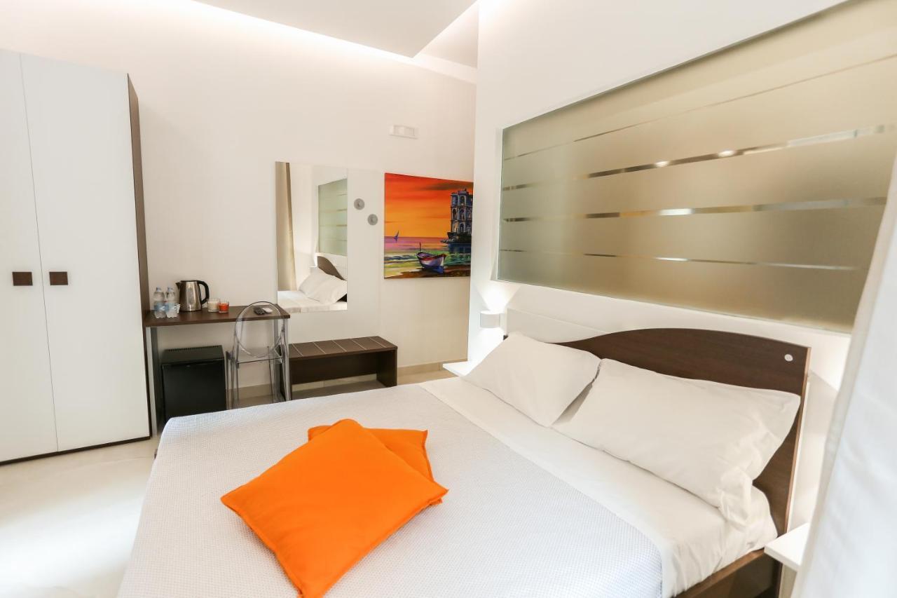 Cortese Bed & Breakfast Napoli Bagian luar foto